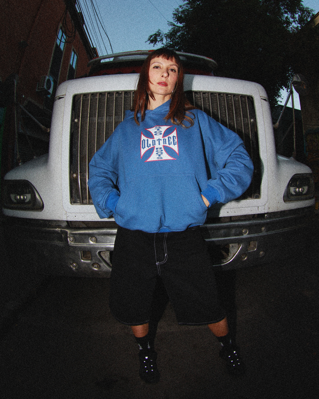 Hoodie Boxy Fit Stgo Roots Celeste Old Tree