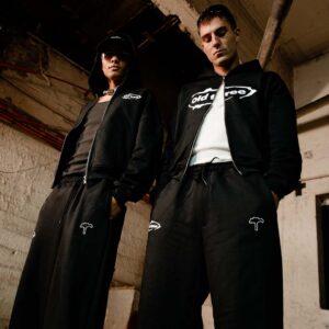 Conjunto Buzo Baggy y Zip Hoodie Boxy Fit Negro - Imagen 4